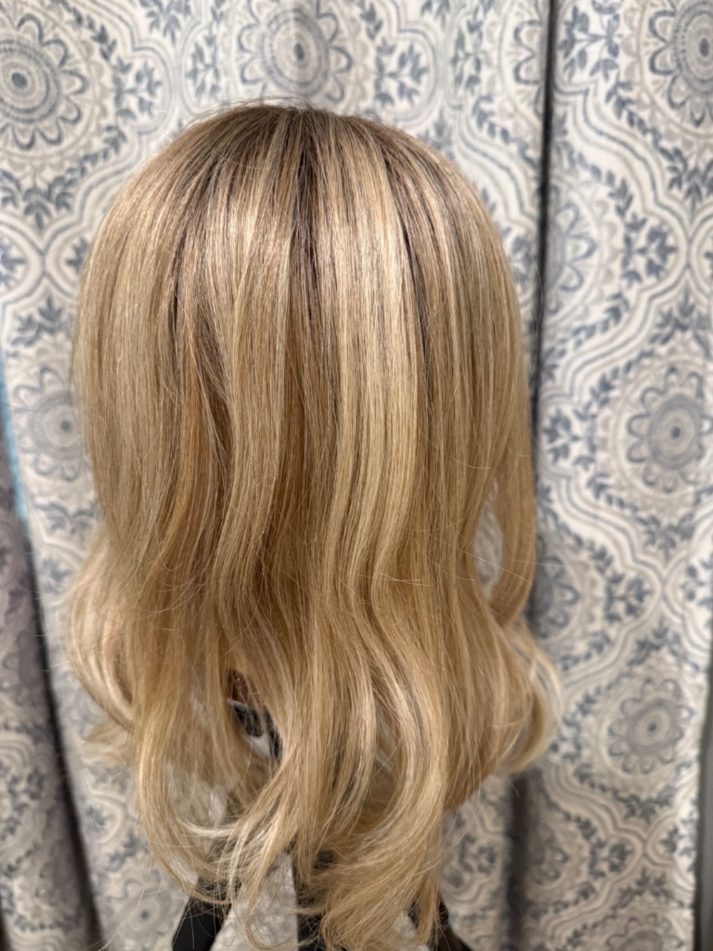 Raquel Welch Crave the Wave Topper Shaded Biscuit